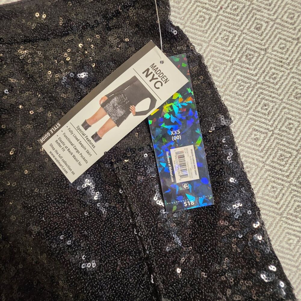 Madden NYC Sequin Shorts Size XXS NWT
